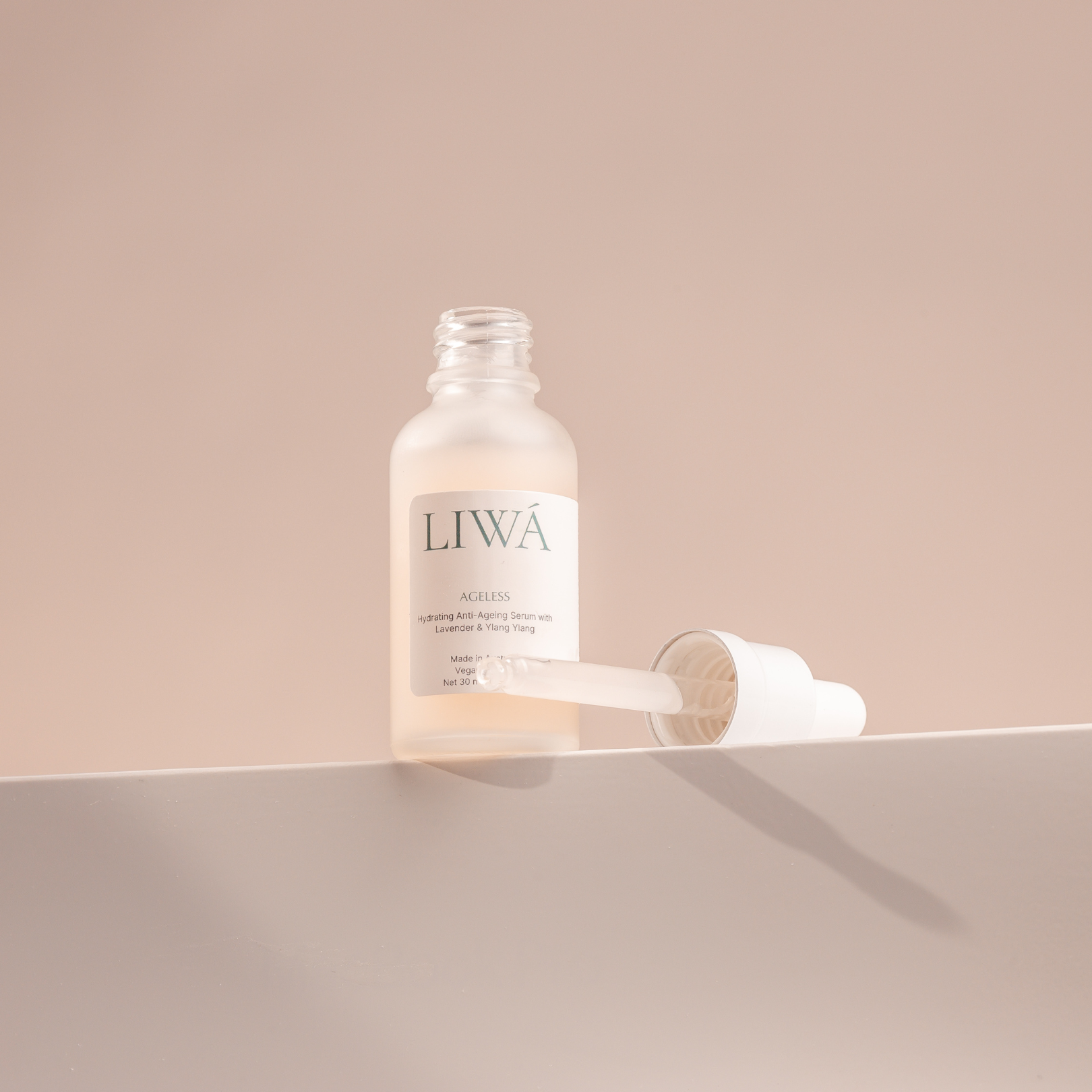 Liwá Ageless Hydrating Anti-Ageing Serum