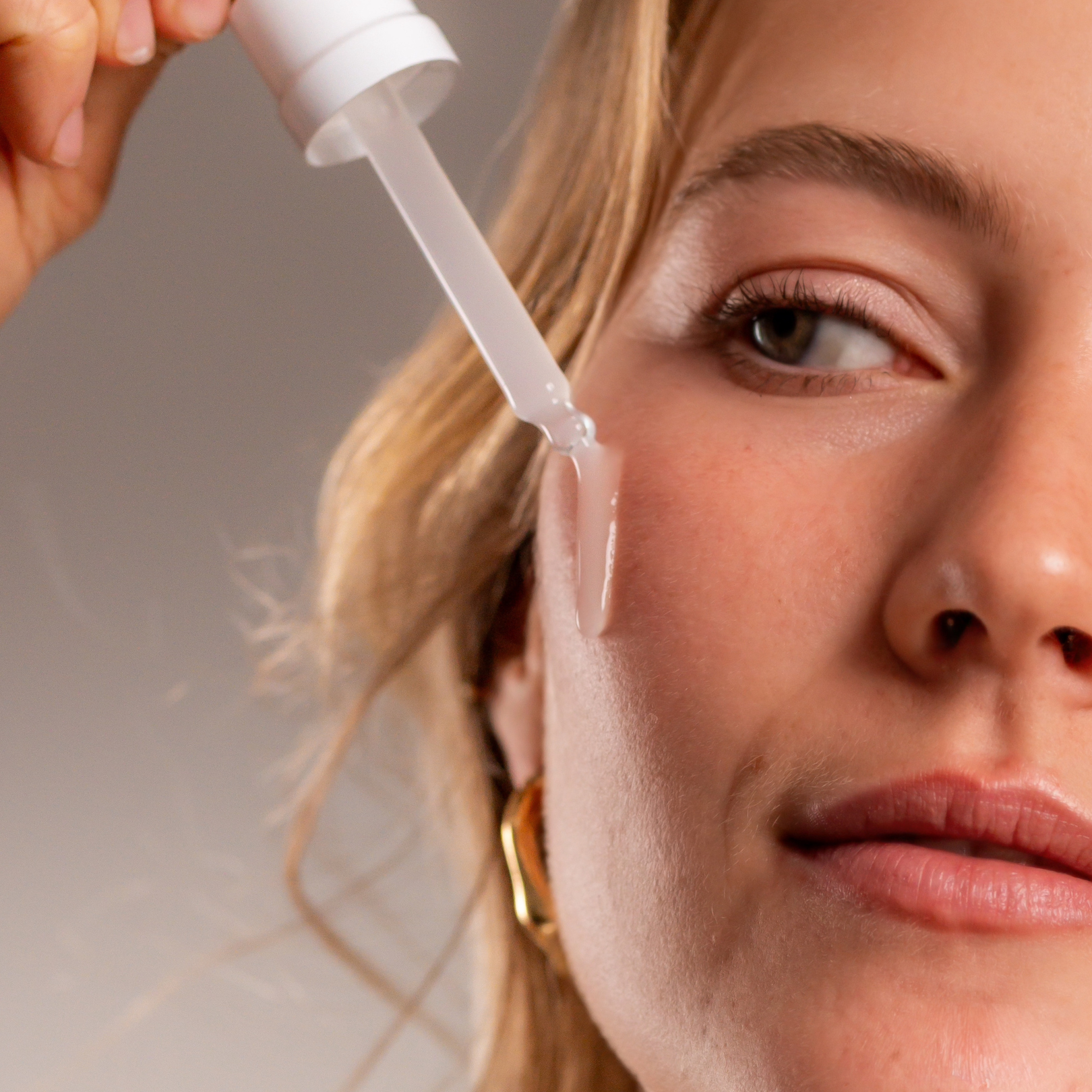 Liwá Ageless Hydrating Anti-Ageing Serum - Coming Soon